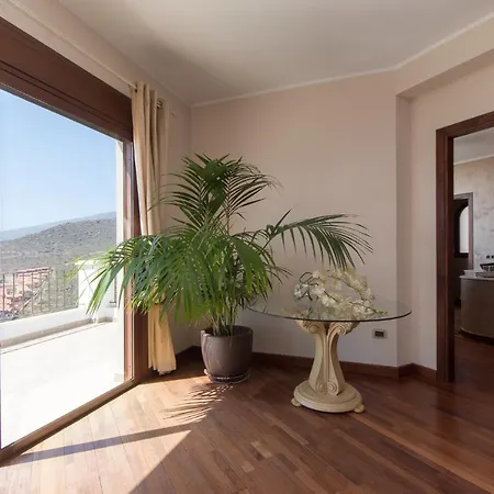 Rico - Costa Adeje Vila *